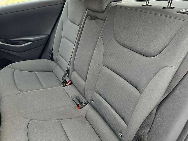 Hyundai IONIQ 1.6 h-GDi Premium Hatchback 5dr Petrol Hybrid DCT Euro 6 (s/s) (141 ps)