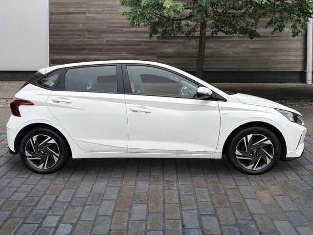 Hyundai I20 1.0 T-GDi MHEV SE Connect Hatchback 5dr Petrol Hybrid Manual Euro 6 (s/s) (100 p White
