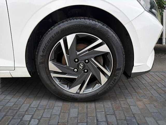 Hyundai I20 1.0 T-GDi MHEV SE Connect Hatchback 5dr Petrol Hybrid Manual Euro 6 (s/s) (100 p White