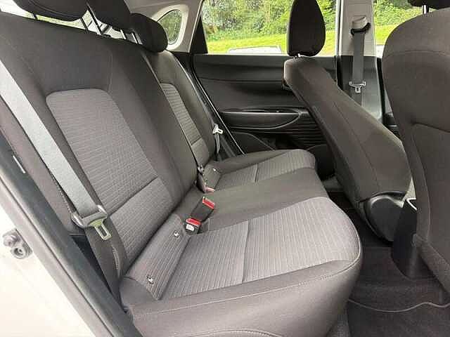 Hyundai I20 1.0 T-GDi MHEV SE Connect Hatchback 5dr Petrol Hybrid Manual Euro 6 (s/s) (100 p White