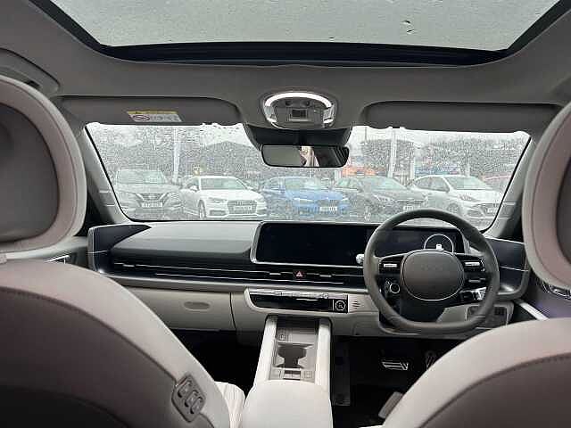 Hyundai IONIQ 6 77.4kWh Ultimate Auto 4dr Gold