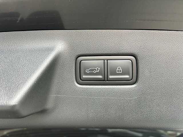 Hyundai SANTA FE HYBRID 1.6 h T-GDi Ultimate Auto Euro 6 (s/s) 5dr Black