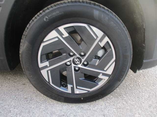 Hyundai TUCSON PLUG-IN HYBRID 1.6 T-GDi 13.8kWh Advance Auto Euro 6 (s/s) 5dr Grey