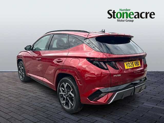 Hyundai TUCSON PLUG-IN HYBRID 1.6 T-GDi 13.8kWh N Line Auto Euro 6 (s/s) 5dr Red