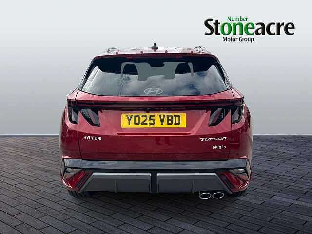 Hyundai TUCSON PLUG-IN HYBRID 1.6 T-GDi 13.8kWh N Line Auto Euro 6 (s/s) 5dr Red