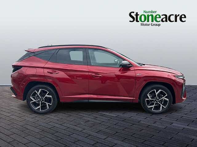 Hyundai TUCSON PLUG-IN HYBRID 1.6 T-GDi 13.8kWh N Line Auto Euro 6 (s/s) 5dr Red