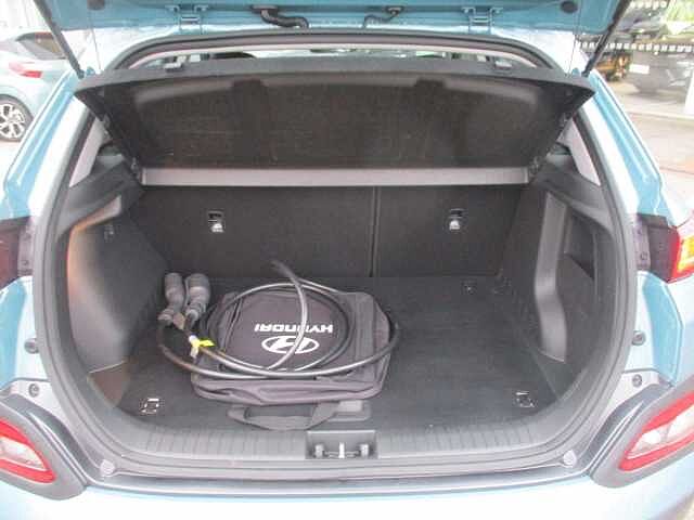 Hyundai KONA 39kWh SE Auto 5dr (10.5kW Charger)