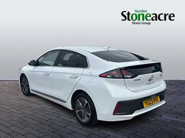 Hyundai IONIQ Plug-In Hybrid 1.6 h-GDi 8.9kWh Premium SE DCT Euro 6 (s/s) 5dr