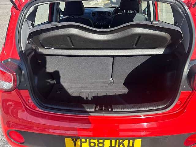 Hyundai i10 1.0 SE 5dr