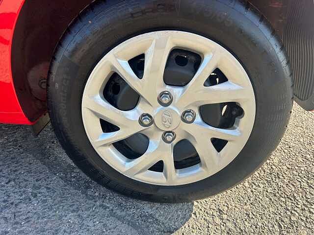 Hyundai i10 1.0 SE 5dr