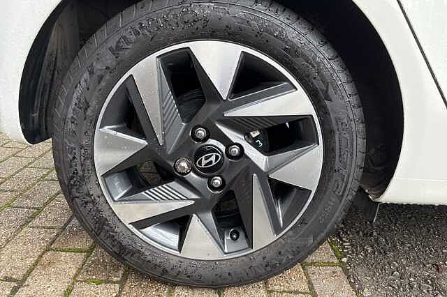 Hyundai I10 1.0 Advance 5dr Auto White