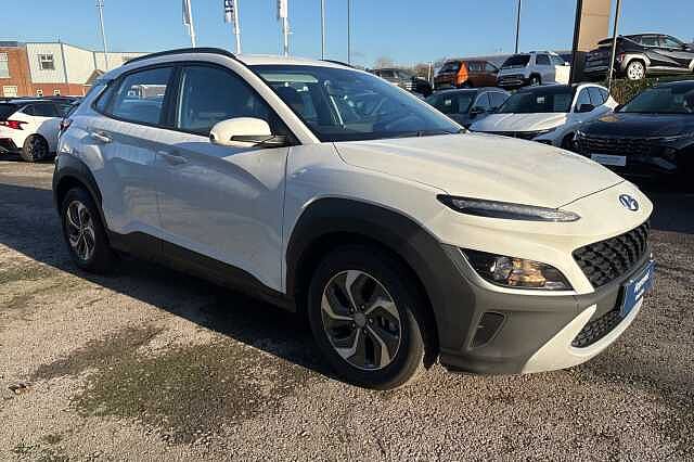 Hyundai KONA 1.6 GDi Hybrid SE Connect 5dr DCT White