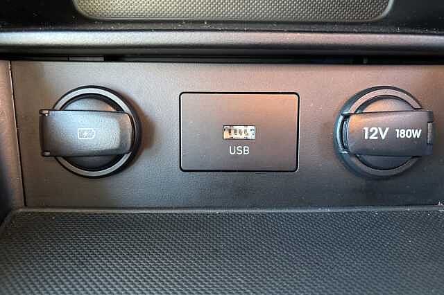 Hyundai KONA 1.6 GDi Hybrid SE Connect 5dr DCT White