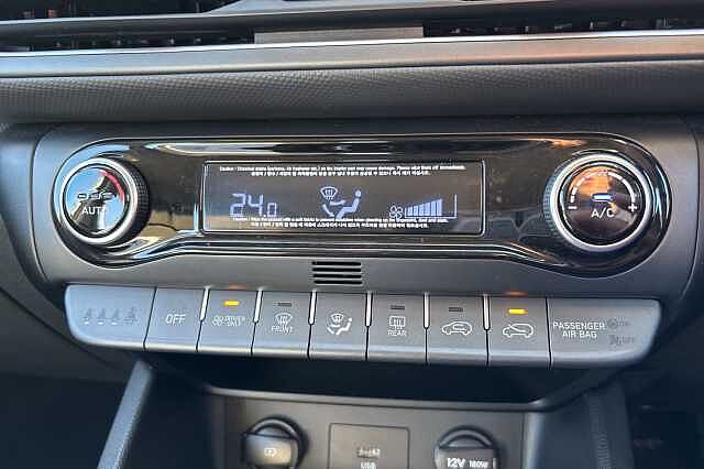 Hyundai KONA 1.6 GDi Hybrid SE Connect 5dr DCT White