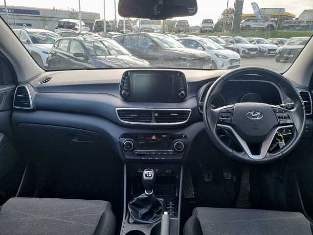 Hyundai TUCSON 1.6 GDi SE Nav 5dr 2WD White