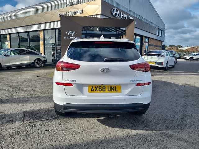 Hyundai TUCSON 1.6 GDi SE Nav 5dr 2WD White