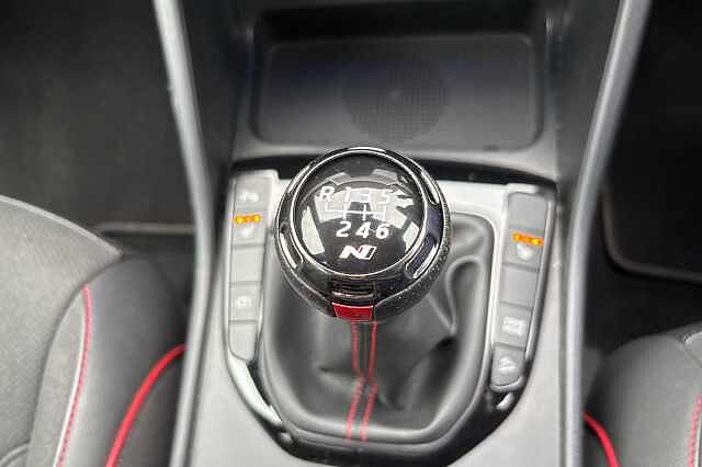 Hyundai TUCSON 1.6 TGDi N Line 5dr 2WD White