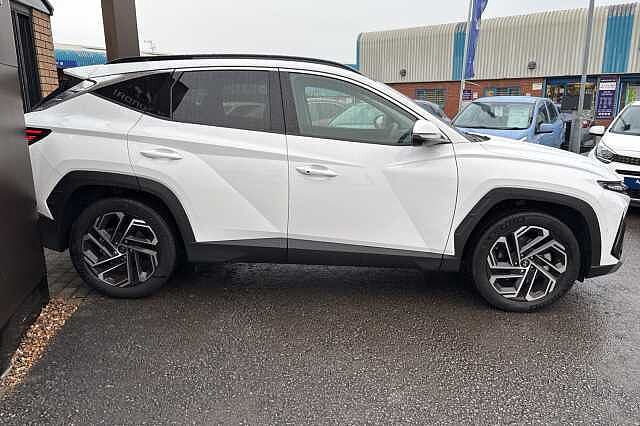 Hyundai TUCSON 1.6T Hybrid Ultimate 5dr Auto White