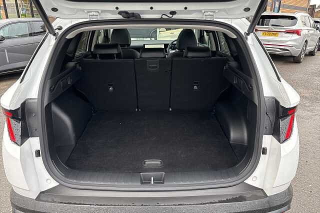 Hyundai TUCSON 1.6T Hybrid Ultimate 5dr Auto White