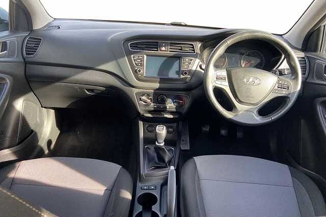 Hyundai I20 1.2 SE Launch Edition Hatchback 5dr Petrol Manual Euro 6 (s/s) (84 ps) Grey