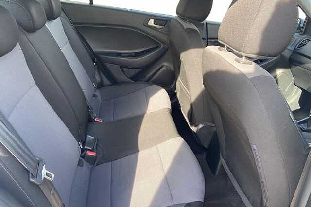 Hyundai I20 1.2 SE Launch Edition Hatchback 5dr Petrol Manual Euro 6 (s/s) (84 ps) Grey