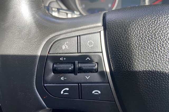 Hyundai I20 1.2 SE Launch Edition Hatchback 5dr Petrol Manual Euro 6 (s/s) (84 ps) Grey