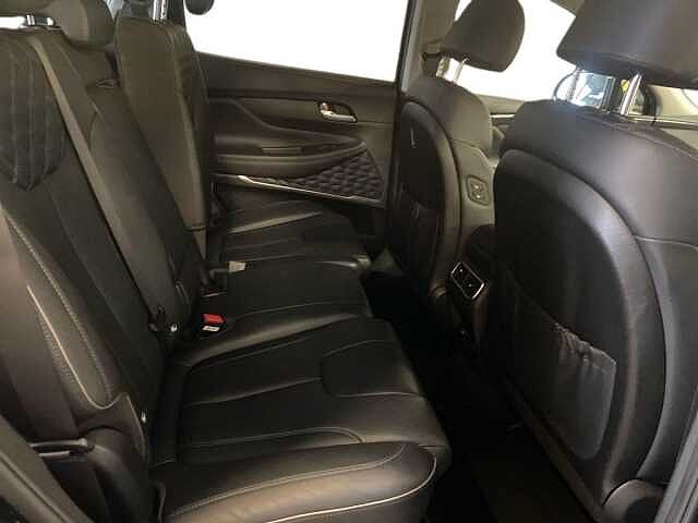 Hyundai Santa Fe 1.6 h T-GDi Premium SUV 5dr Petrol Hybrid Auto Euro 6 (s/s) (230 ps)