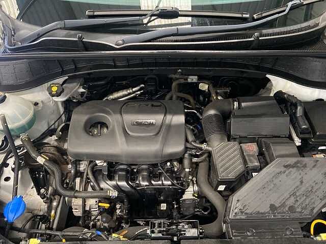 Hyundai Tucson 1.6 GDi Blue Drive SE Nav SUV 5dr Petrol Manual Euro 6 (s/s) (132 ps)