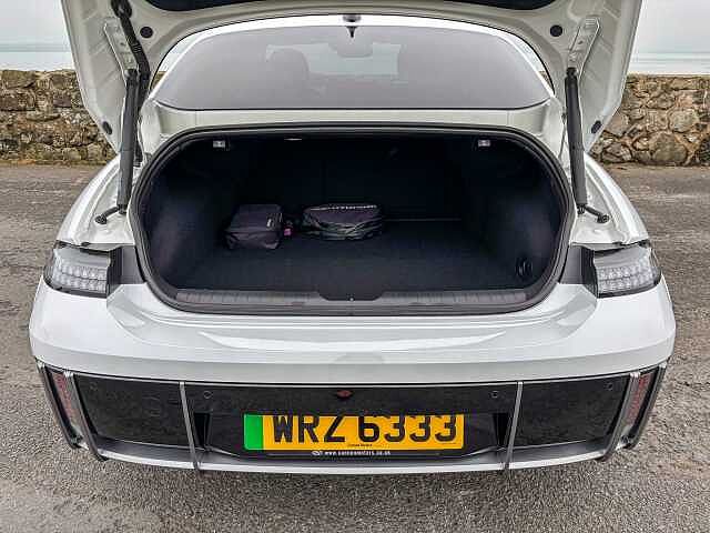 Hyundai IONIQ 6 168kW Ultimate 77kWh 4dr Auto White