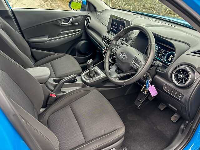 Hyundai KONA 1.0 TGDi 48V MHEV SE Connect 5dr Blue
