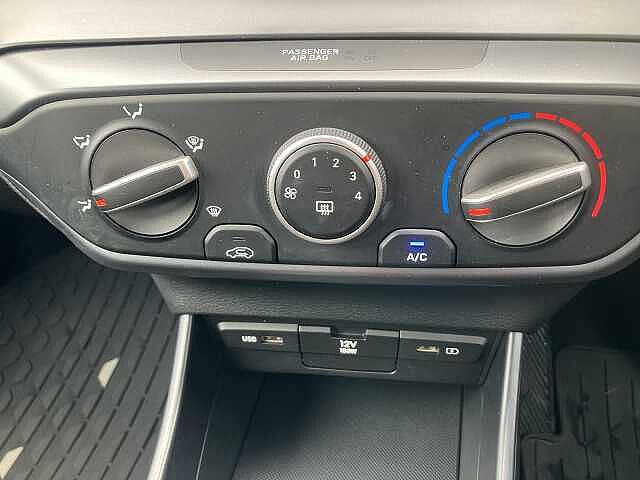 Hyundai BAYON 1.0 TGDi 48V MHEV SE Connect 5dr DCT Green