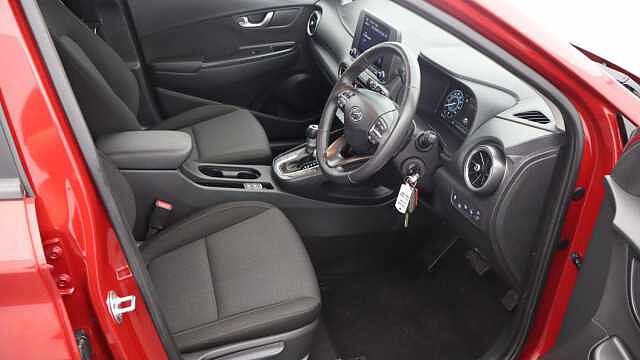 Hyundai KONA 1.6 h-GDi SE Connect SUV 5dr Petrol Hybrid DCT Euro 6 (s/s) (141 ps) Red