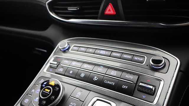 Hyundai SANTA FE 2.2 CRDi Premium SUV 5dr Diesel DCT 4WD Euro 6 (s/s) (193 ps) Brown