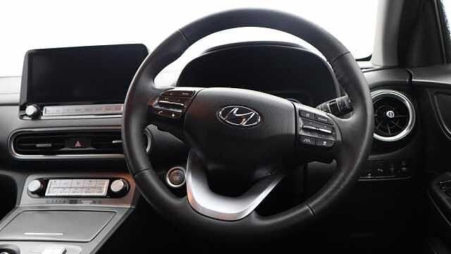 Hyundai KONA 64kWh Premium SUV 5dr Electric Auto (10.5kW Charger) (204 ps) Red