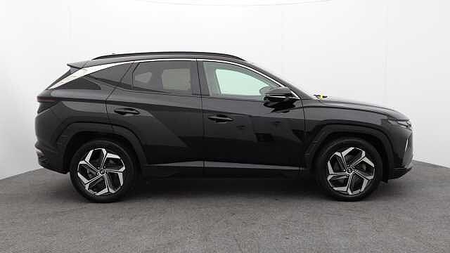 Hyundai TUCSON 1.6 h T-GDi Premium SUV 5dr Petrol Hybrid Auto Euro 6 (s/s) (230 ps) Black