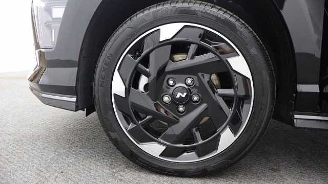 Hyundai KONA 65.4kWh N Line SUV 5dr Electric Auto (218 ps) Black