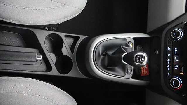 Hyundai I10 1.0 Premium Hatchback 5dr Petrol Manual Euro 6 (s/s) (67 ps) Red