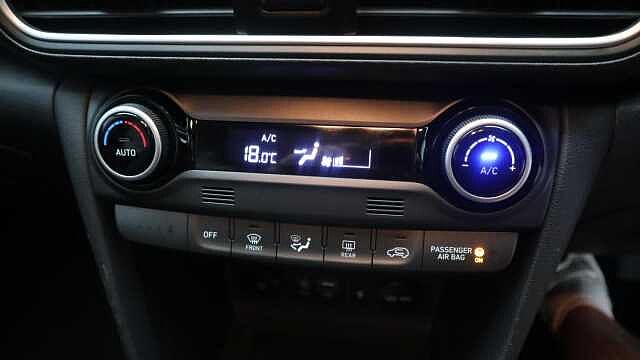 Hyundai KONA 1.0 T-GDi Blue Drive Premium SUV 5dr Petrol Manual Euro 6 (s/s) (120 ps)