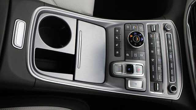 Hyundai SANTA FE 2.2 CRDi Ultimate SUV 5dr Diesel DCT 4WD Euro 6 (s/s) (193 ps) White