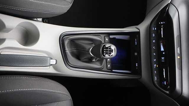 Hyundai BAYON 1.0 T-GDi MHEV Ultimate SUV 5dr Petrol Hybrid Manual Euro 6 (s/s) (120 ps) White