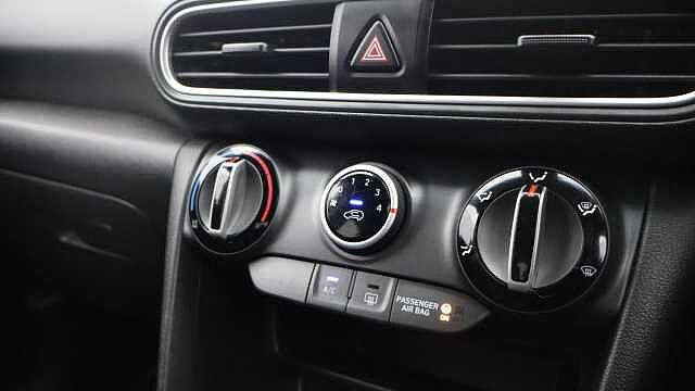Hyundai KONA 1.0 T-GDi Play SUV 5dr Petrol Manual Euro 6 (s/s) (120 ps)