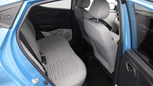 Hyundai I10 1.2 Premium Hatchback 5dr Petrol Auto Euro 6 (s/s) (84 ps) Blue