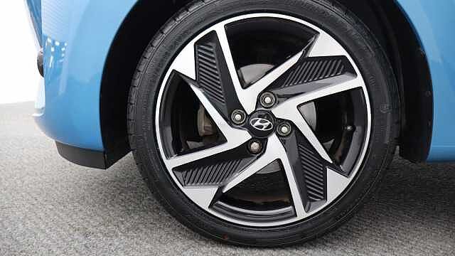 Hyundai I10 1.2 Premium Hatchback 5dr Petrol Auto Euro 6 (s/s) (84 ps) Blue