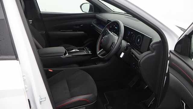 Hyundai TUCSON 1.6 T-GDi N Line SUV 5dr Petrol Hybrid Auto Euro 6 (s/s) (215 ps) White