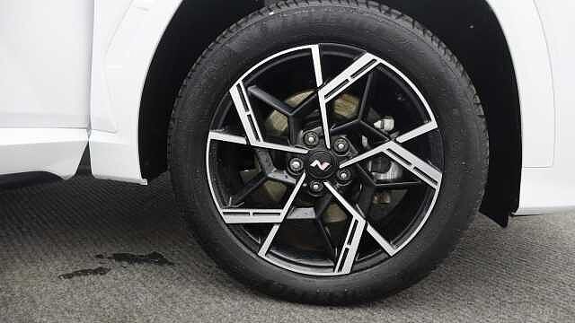 Hyundai TUCSON 1.6 T-GDi N Line SUV 5dr Petrol Hybrid Auto Euro 6 (s/s) (215 ps) White