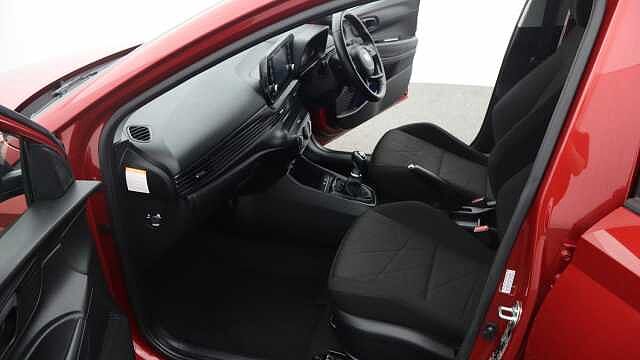 Hyundai BAYON 1.0 T-GDi MHEV SE Connect SUV 5dr Petrol Hybrid Manual Euro 6 (s/s) (100 ps) Red