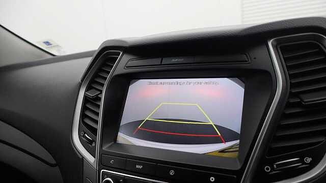 Hyundai Santa Fe 2.2 CRDi Blue Drive Premium SUV 5dr Diesel Auto 4WD Euro 6 (s/s) (200 ps)