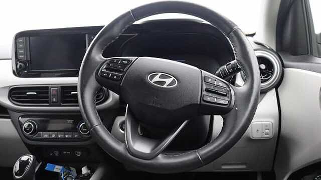 Hyundai I10 1.2 Premium Hatchback 5dr Petrol Auto Euro 6 (s/s) (79 ps) Green
