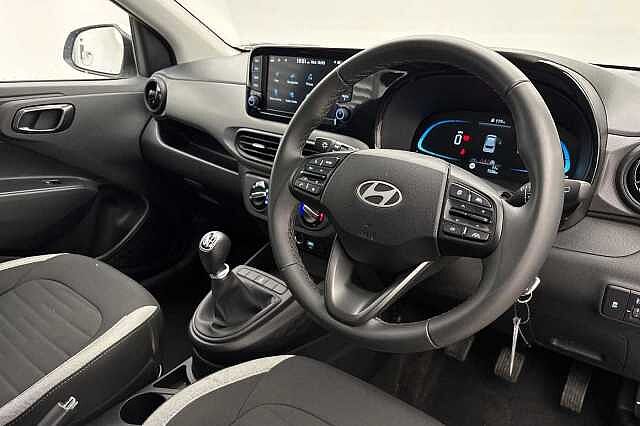 1.0 Advance Hatchback 5dr Petrol Manual Euro 6 (s/s) (63 ps)