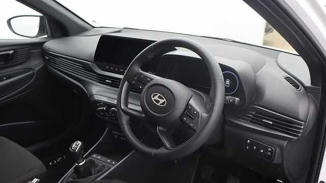 Hyundai I20 1.0 T-GDi Black Line Hatchback 5dr Petrol Manual Euro 6 (s/s) (90 ps) White
